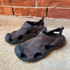 Crocs Mens 7 Brown Hiking Outdoor Comfort Casual Sandals